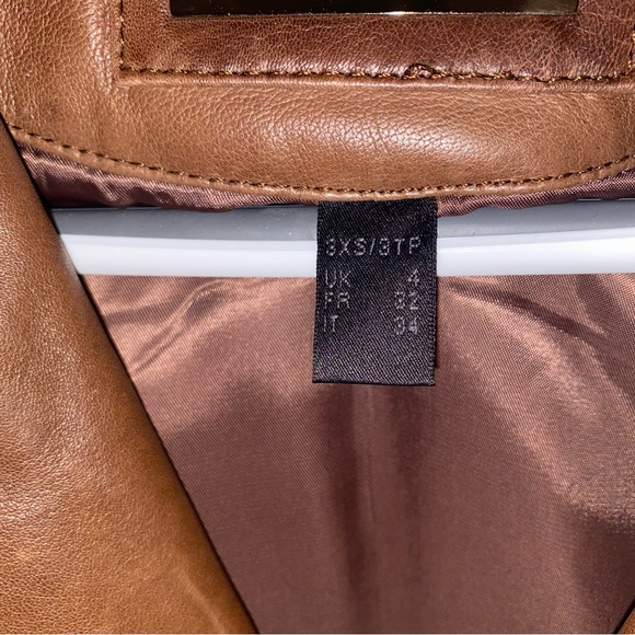 Danier Lady Leather Jacket - Picture 3 of 5